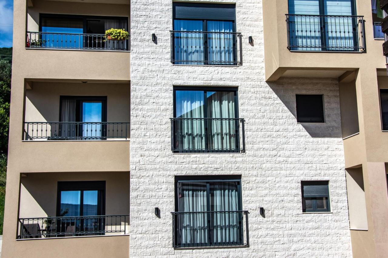 Ralux Apartman Tivat Apartment Exterior photo